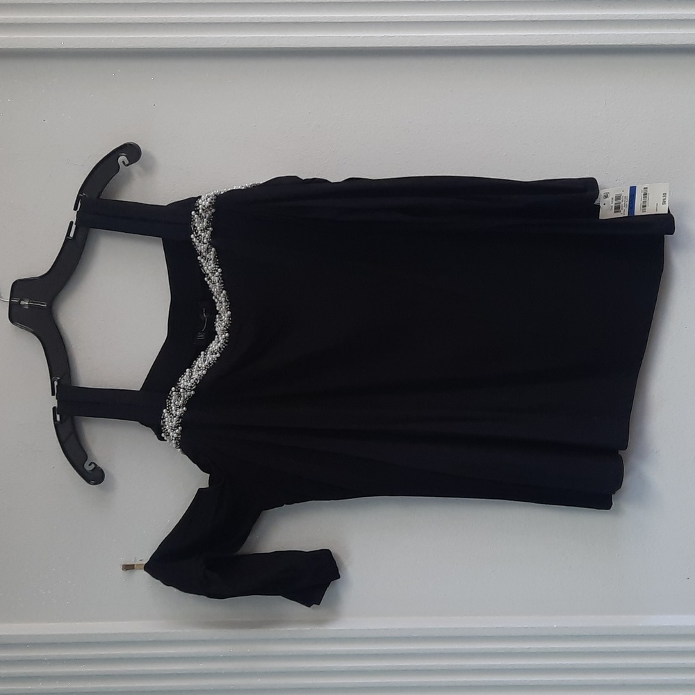 SOLD 🤍 INC Top
